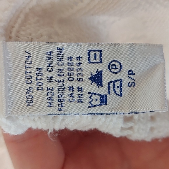 Delicate knit white crew neck sweater - Picture 3 of 3